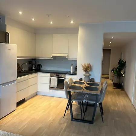 Leilighet Two-bedroom Apartment, Free Parking, Perfect For Exploring *