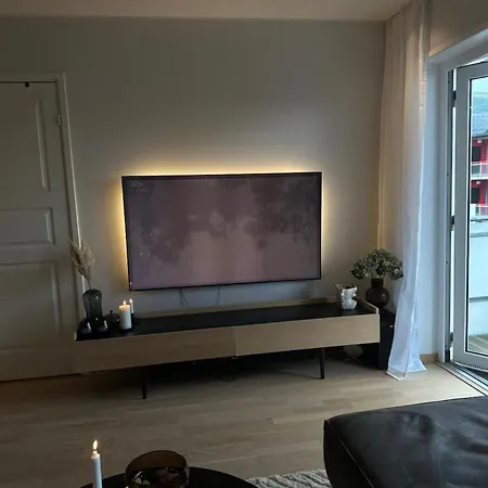 דירה Two-bedroom Apartment, Free Parking, Perfect For Exploring טרומסה