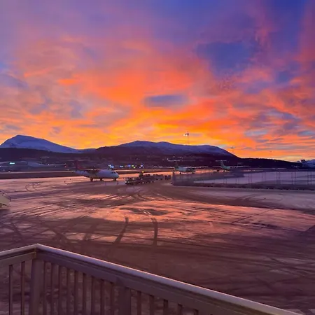 아파트 Two-bedroom Apartment, Free Parking, Perfect For Exploring